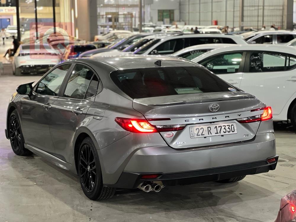 تۆیۆتا کامری